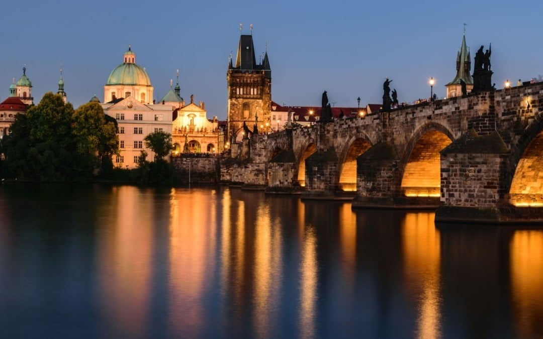 Cheers to Prague: Unveiling the Top Bars in the Czech Capital